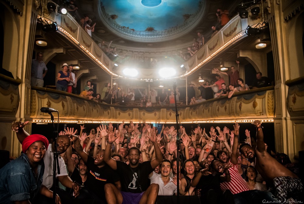 Cliché de la fin du concert de BCUC - Photo Renaud Alouche