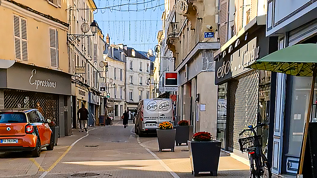 Image provenant d’une vidéo prise avec un smartphone tirée à l’aide du plugin HdrInstant de LR et retravaillée pour les besoins de l’édition. Image provenant d’une vidéo prise avec un smartphone tirée à l’aide du plugin HdrInstant de LR et retravaillée pour les besoins de l’édition.